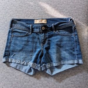 Hollister Low-rise Midi Jean Shorts